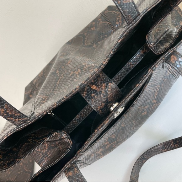 Anne Klein Large Faux Leather Snakeskin Python Tote Bag & Wrislet Animal Print - Picture 12 of 17